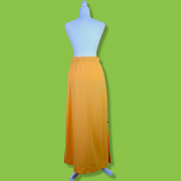 Vintage 70s Yellow Polyester Maxi Skirt with Buttons and Side Slits, 16 - Picture 2 of 8